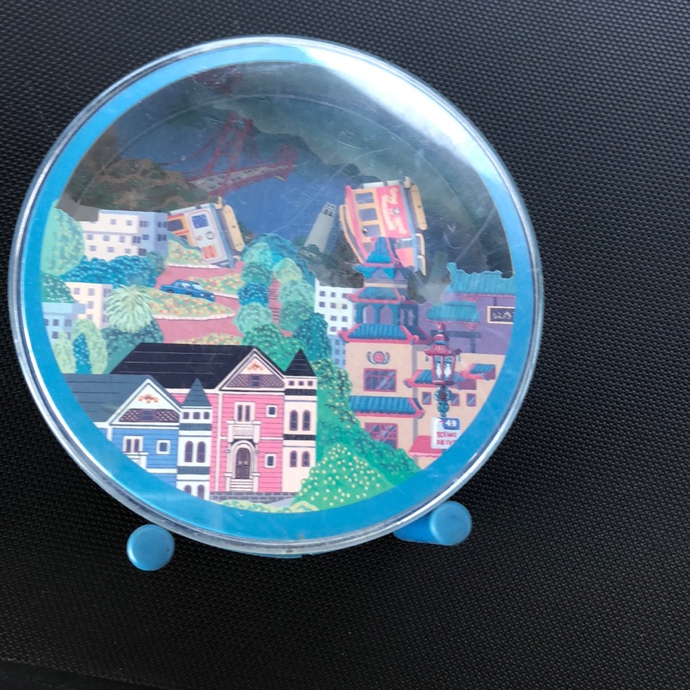 Ishiguro San Francisco Animated music box